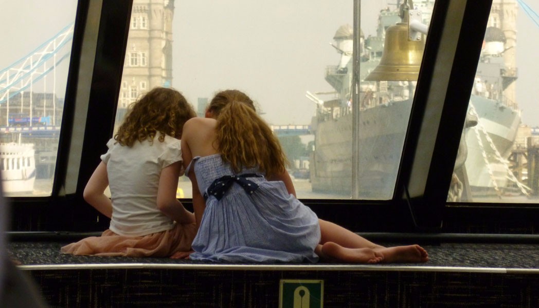 Gallery-Two-girls-on-the-boat